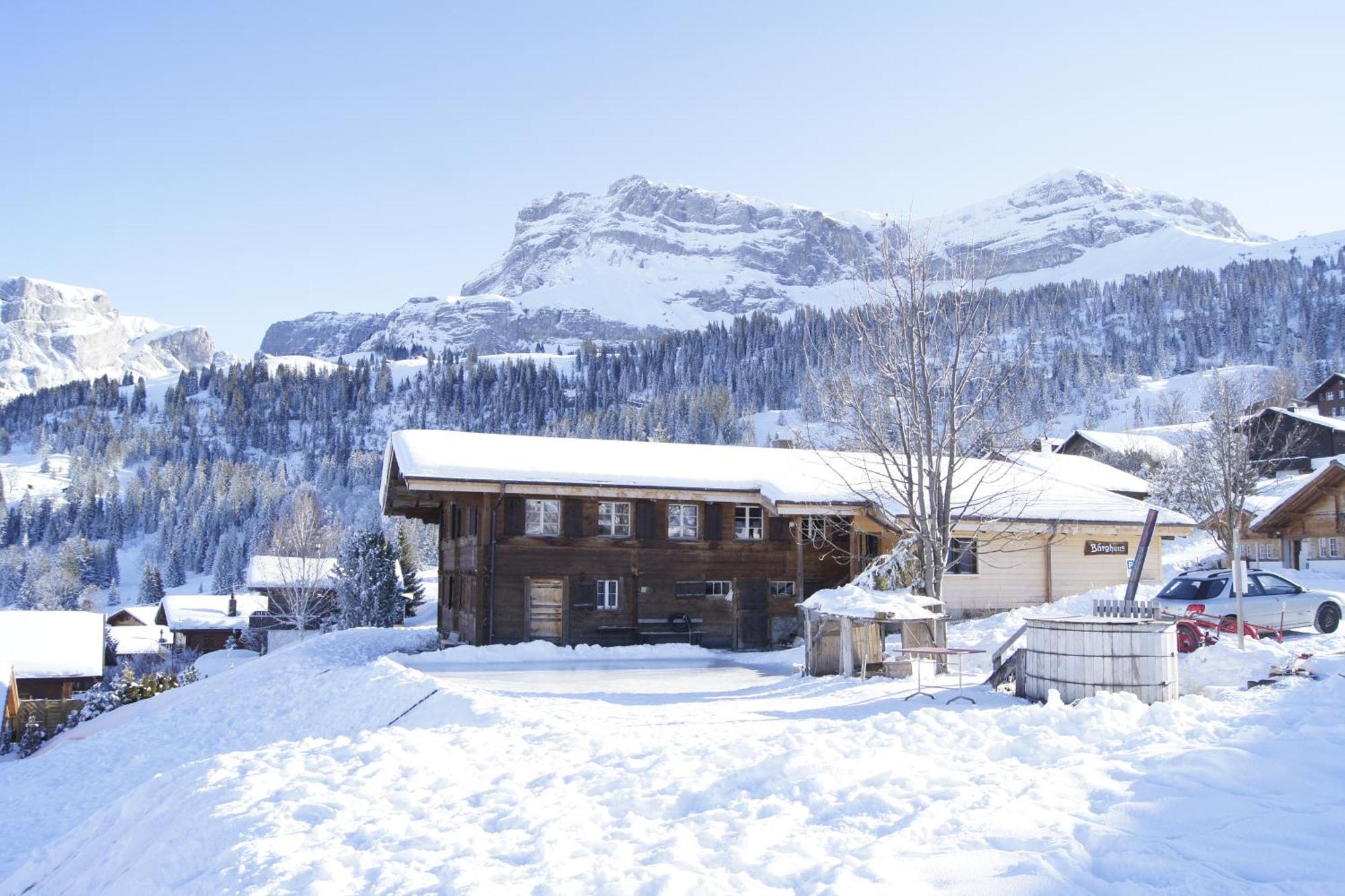 Baerghuus Axalp Hostel Bagian luar foto